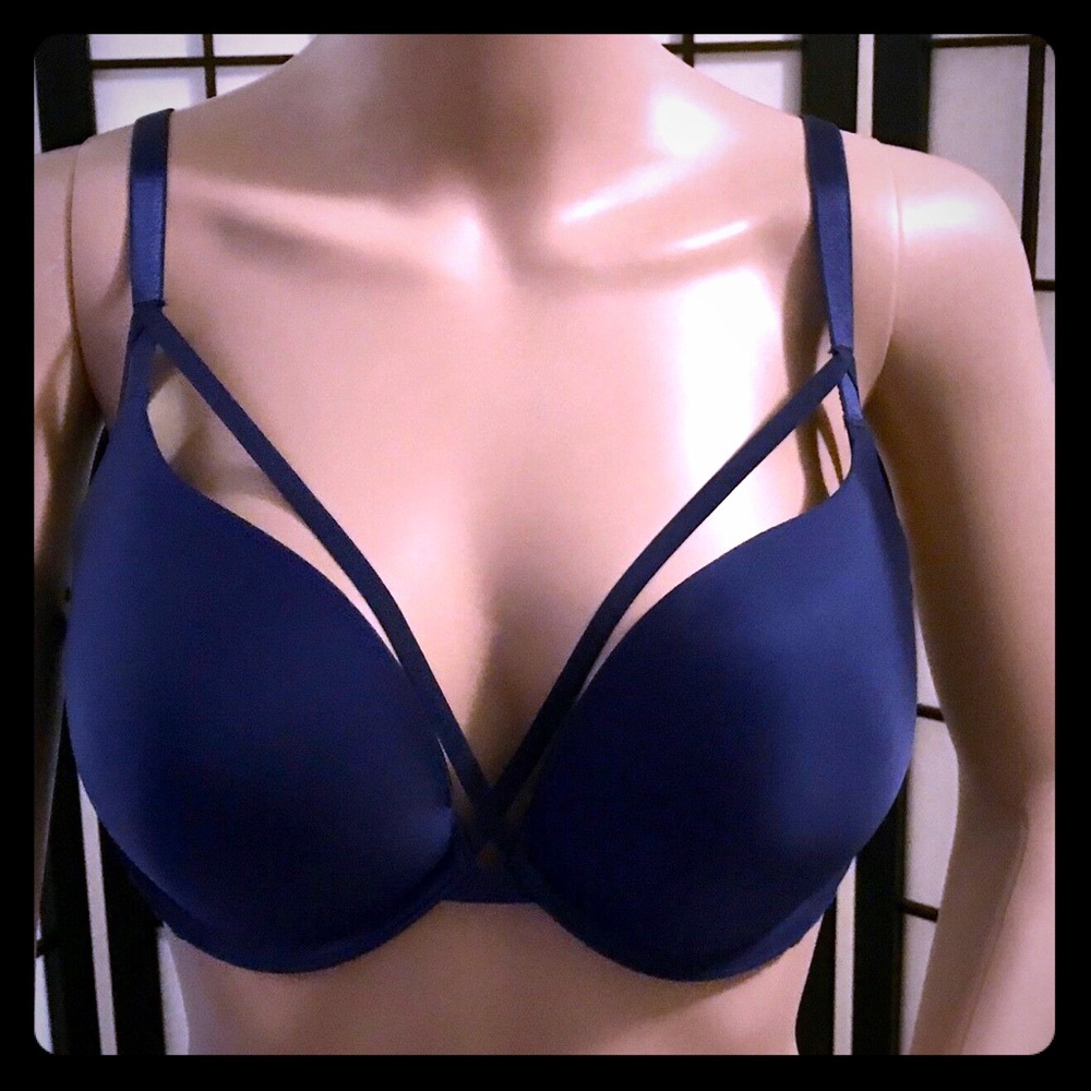 Victoria’s Secret push up front criss cross bra.